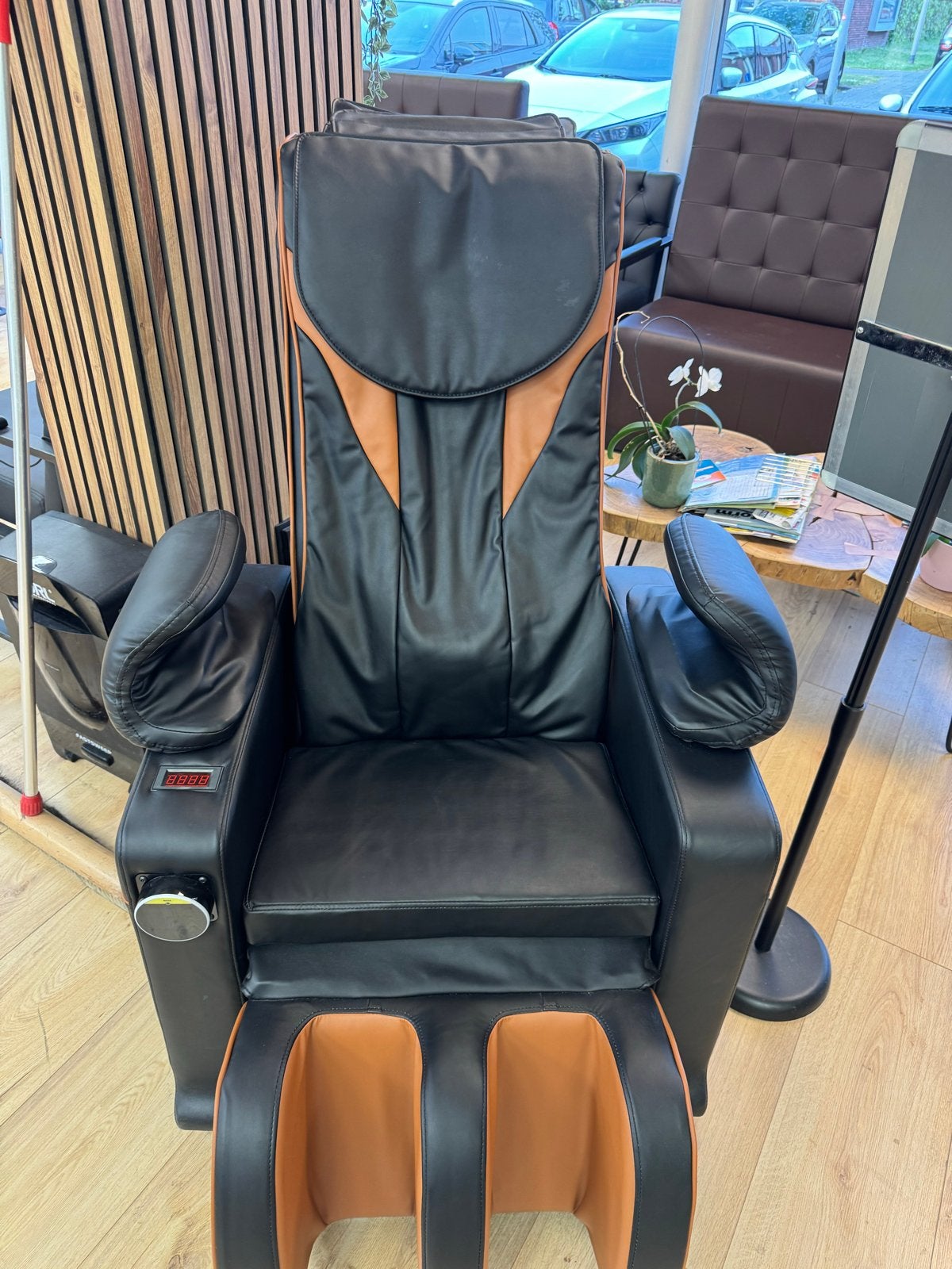Luxe Massagestoel met Voetmassage - Zwart/Bruin, Ophalen, Zo goed als nieuw, Massagestoel of Kussen