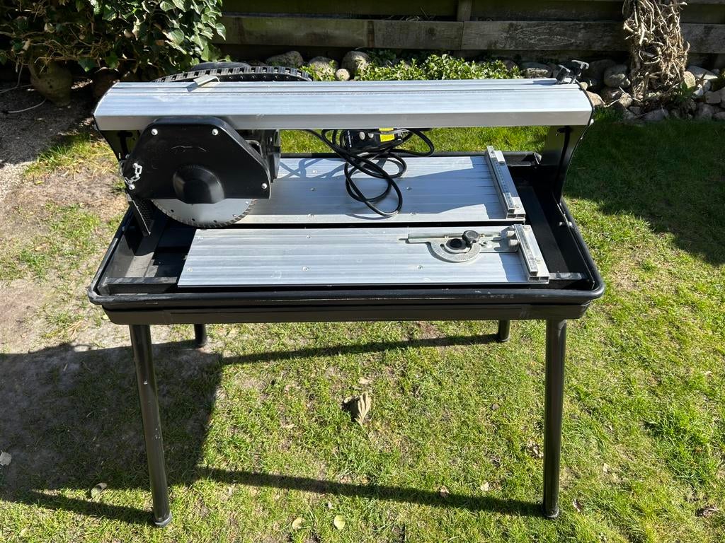 Nieuwe watergekoelde tegelzaagmachine, Doe-het-zelf en Verbouw, Gereedschap | Zaagmachines, Ophalen, Minder dan 30 mm, Overige typen