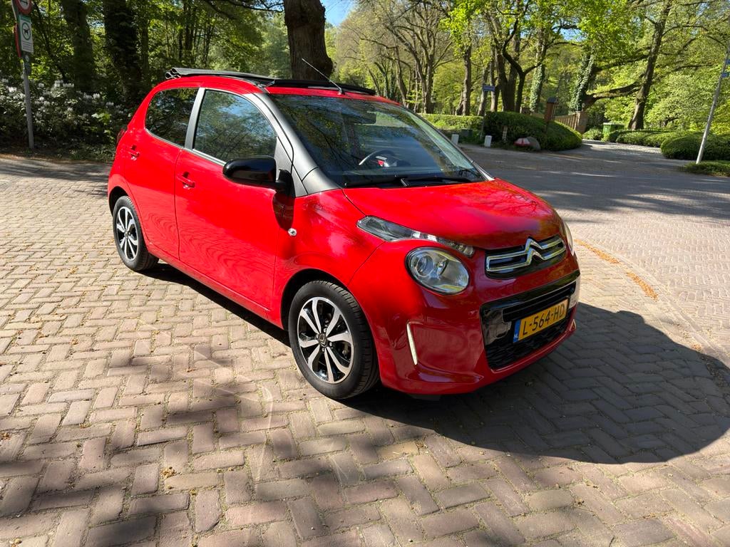 Citroën C1 1.0 VTi 72PK ETG 5D 2021 Rood, Auto's, Voorwielaandrijving, Parkeersensor, 4 stoelen, C1