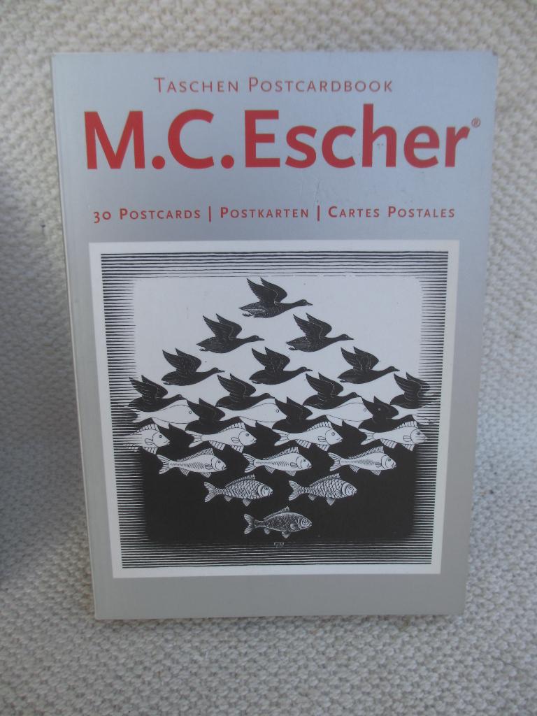 TWEE STUKS M.C. Escher briefkaartenboekjes, Ophalen of Verzenden, 1960 tot 1980, Ongelopen