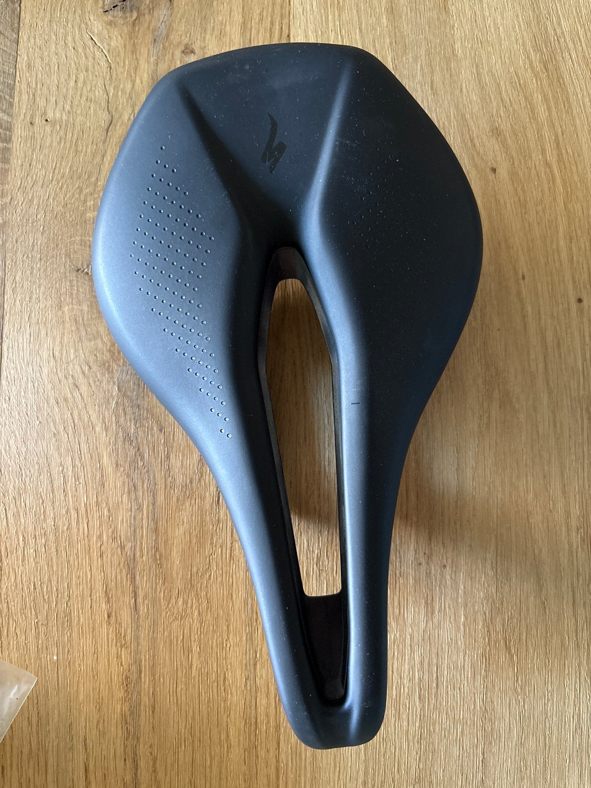 Specialized Power Comp Zadel 143mm, Fietsen en Brommers, Fietsonderdelen, Zo goed als nieuw, Zadel, Kunststof, Racefiets, Ophalen of Verzenden