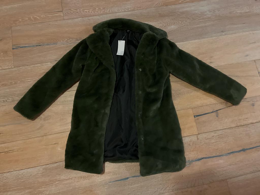 Nieuwe groene bontjas maat S van HEMA met kaartje, Kleding | Dames, Jassen | Winter, Ophalen, Nieuw, Maat 36 (S), Groen