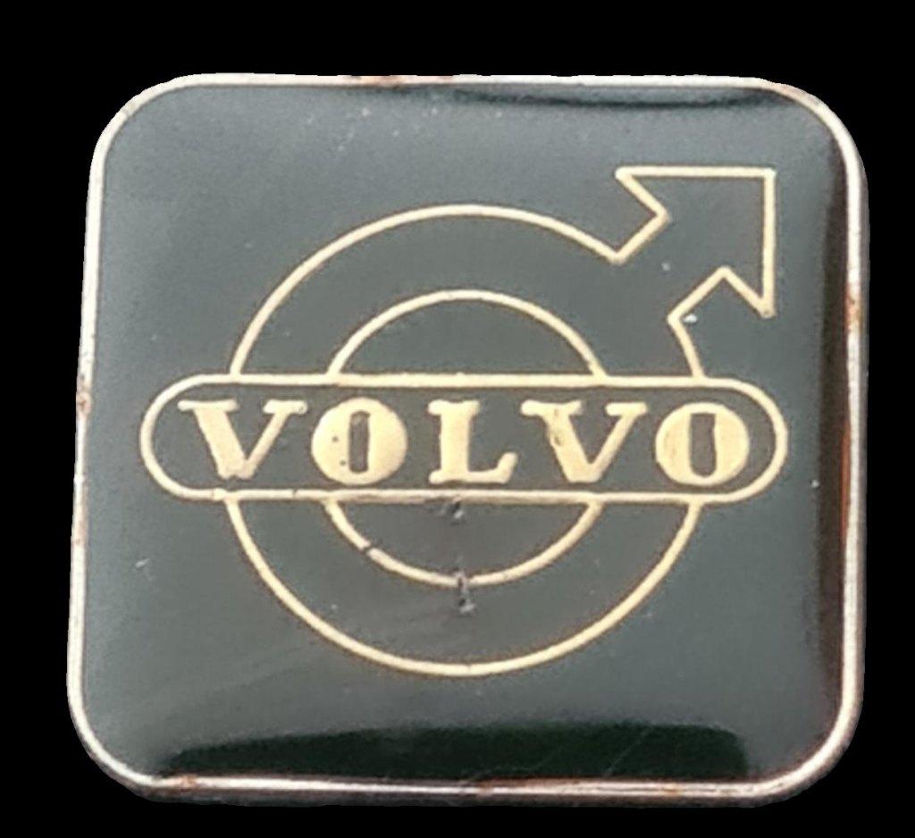 Volvo pin- vierkant zwart, Verzenden, Nieuw, Transport, Speldje of Pin
