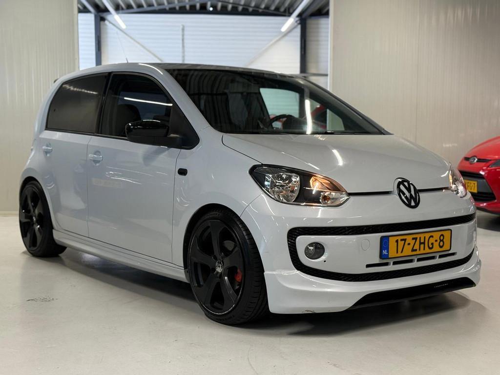 Volkswagen Up! 1.0 75pk! high up! Airco|Navi| Sportvelgen!, Voorwielaandrijving, Euro 5, Gebruikt, 840 kg
