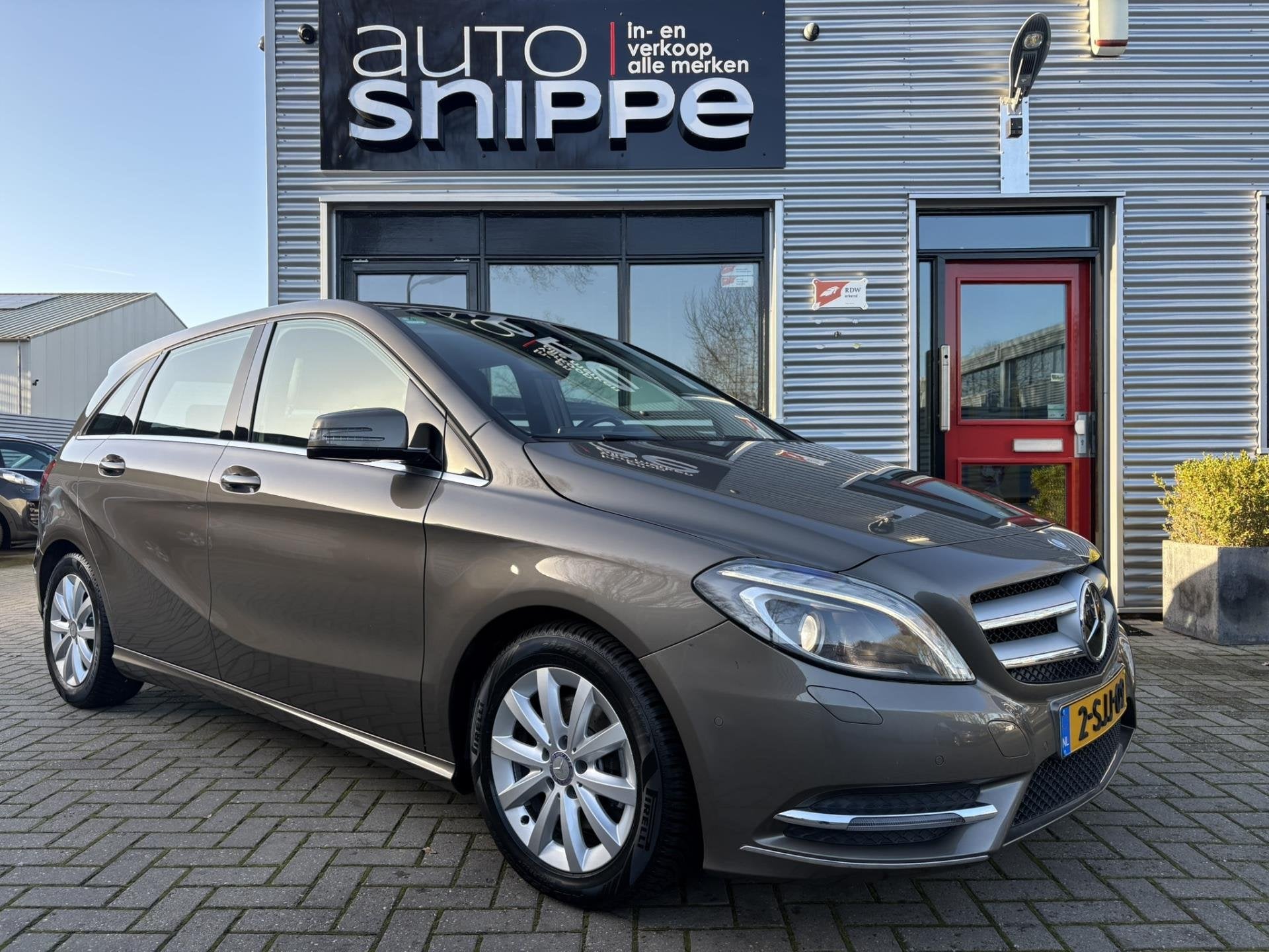 Mercedes-Benz B-klasse 180 Ambition -AUTOMAAT-1STE EIGENAAR!, Automatische klimaatregeling, 1325 kg, Gebruikt, 4 cilinders