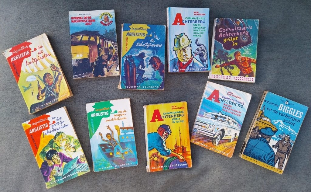 Pockets Commissaris Achterberg Inspecteur Arglistig, Boeken, Ophalen of Verzenden, Gelezen