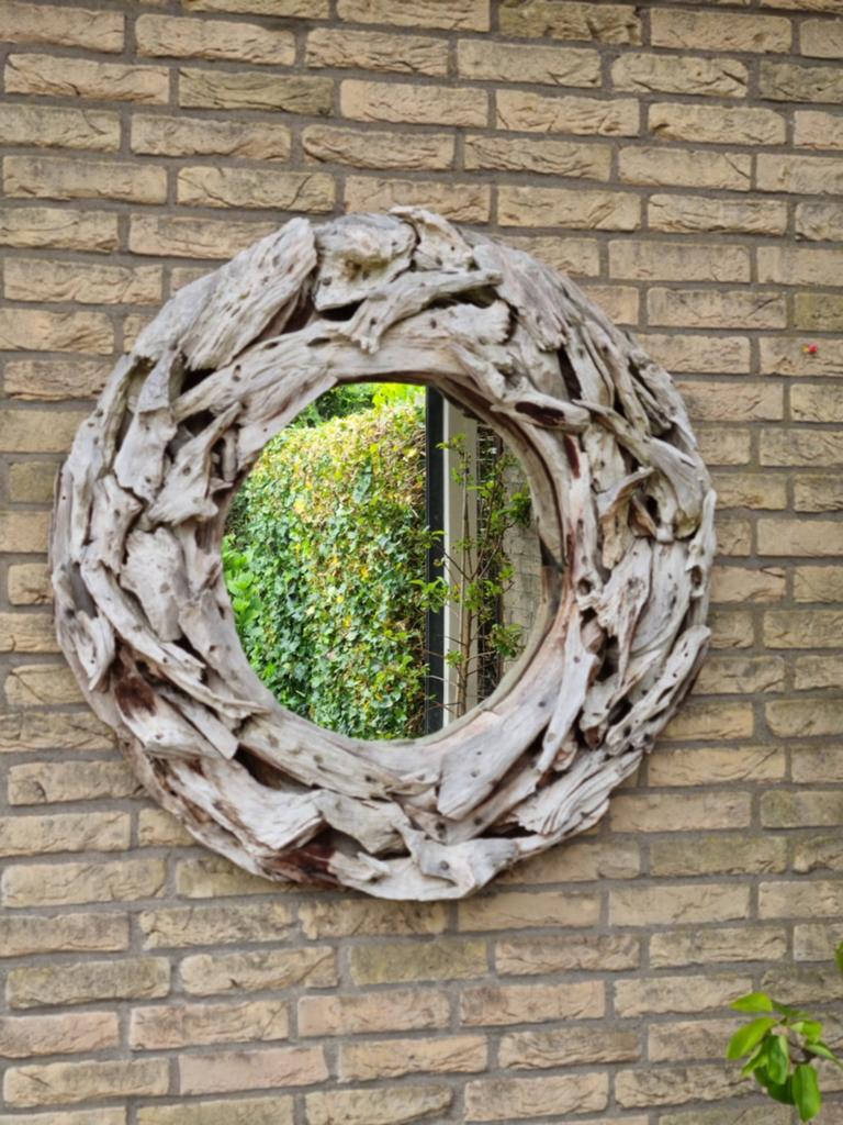 Mooie grote houten spiegel, kan ook in de tuin, Huis en Inrichting, Woonaccessoires | Spiegels, Ophalen of Verzenden, Rechthoekig
