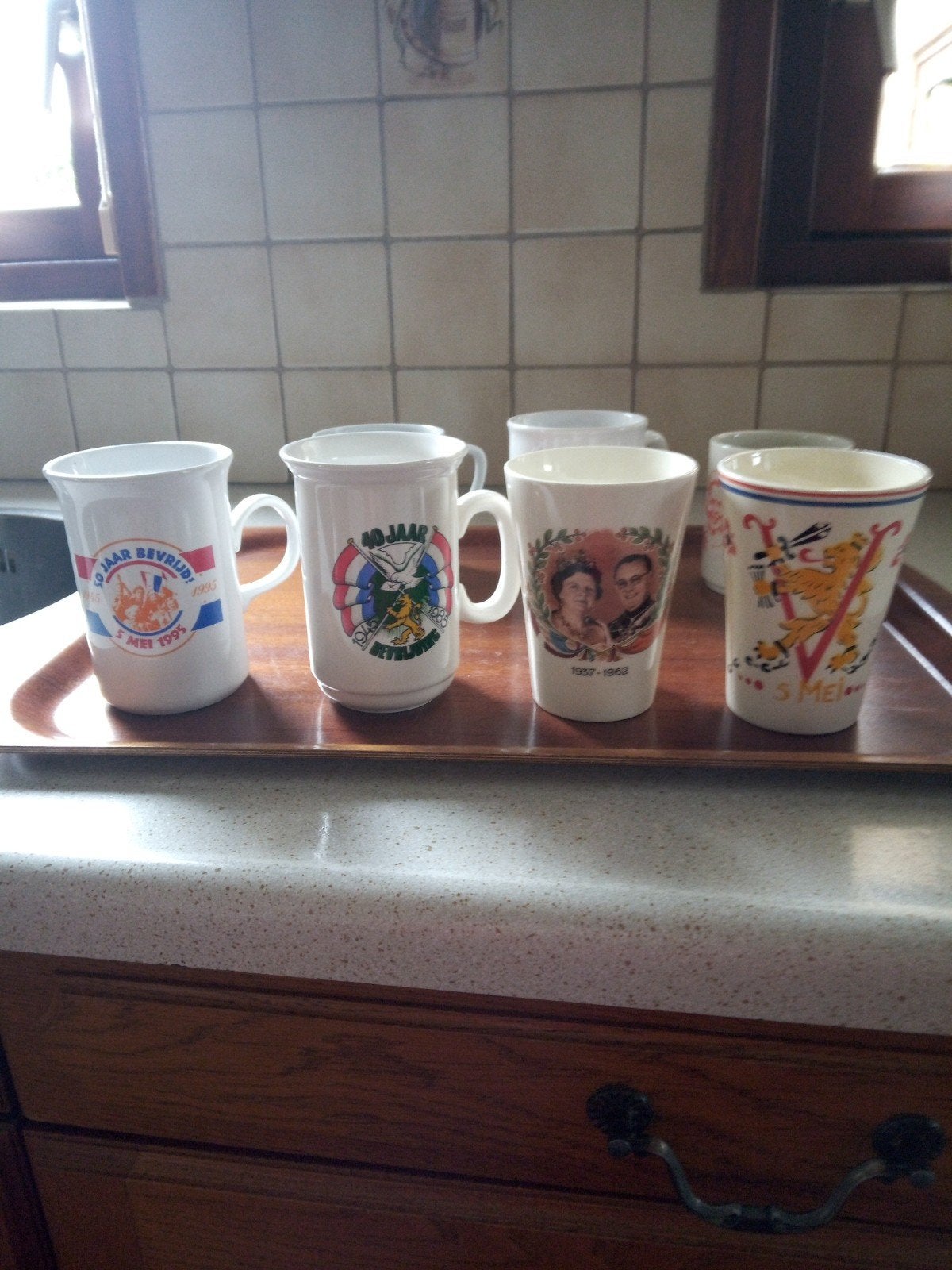 6 Herdenkingsbekers Bevrijding-Husekijk Koninklijke Familie, Ophalen of Verzenden, Nieuw, Nederland, Servies