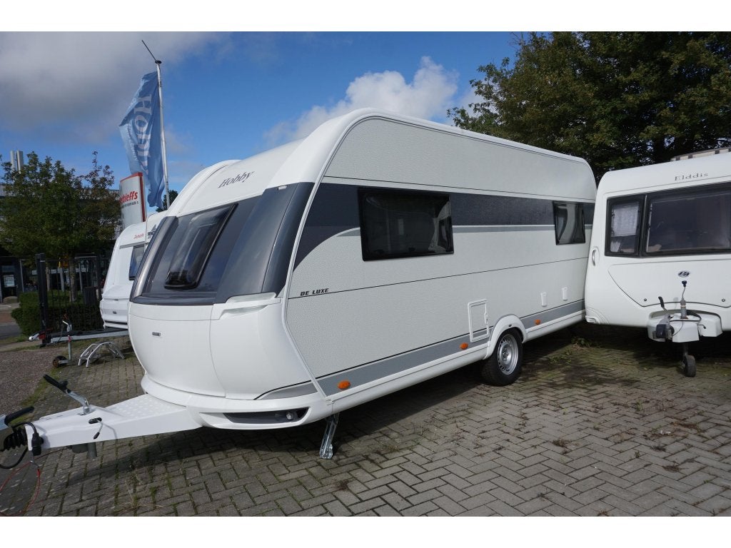 Hobby De Luxe 495 UL As1800kg,Vloerverwarming, Caravans en Kamperen, Standaardzit, Hobby, Bedrijf, Schokbreker