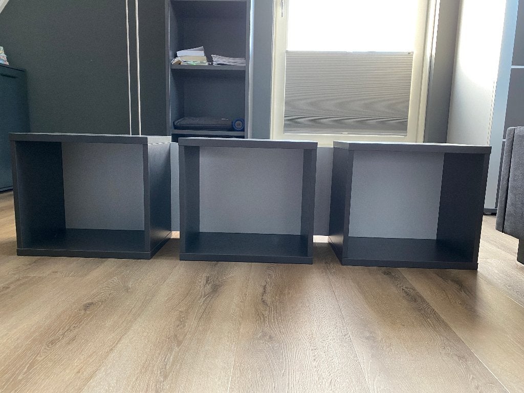 Vakkenkast. Antraciet. Hangend of staand. Als nieuw., Ophalen, Zo goed als nieuw