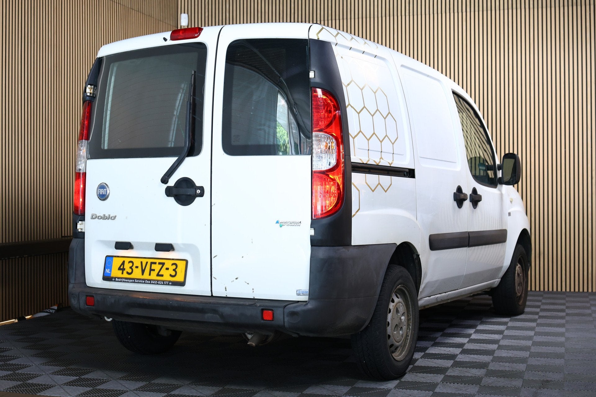 Fiat Doblò 1.6 CNG/BENZINE Comfort TUSSENSCHOT SCHUIFDEUR ", Voorwielaandrijving, Stof, Gebruikt, Zwart