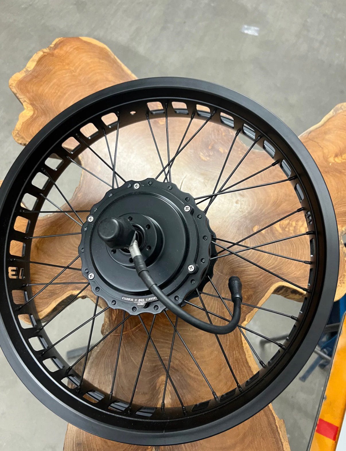 SUPER73 MOTOR REAR WHEEL COMPLETE ZX (SATIN), Ophalen of Verzenden