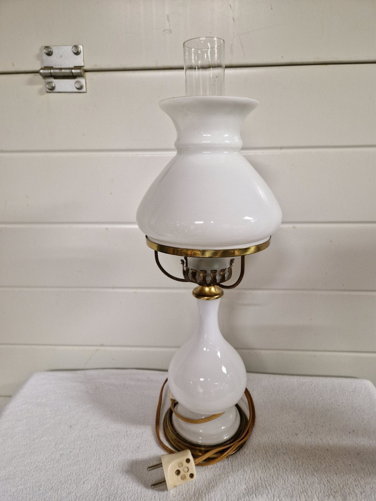 Mooie tafellamp melkglas kap Glazen stolp, Gebruikt, Met kap, Wit, Glas