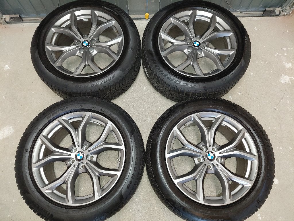 19 inch velgen met winterbanden BMW X5 G05 (2018 - 2026), Auto-onderdelen, Banden en Velgen, Gebruikt, 265 mm, Banden en Velgen