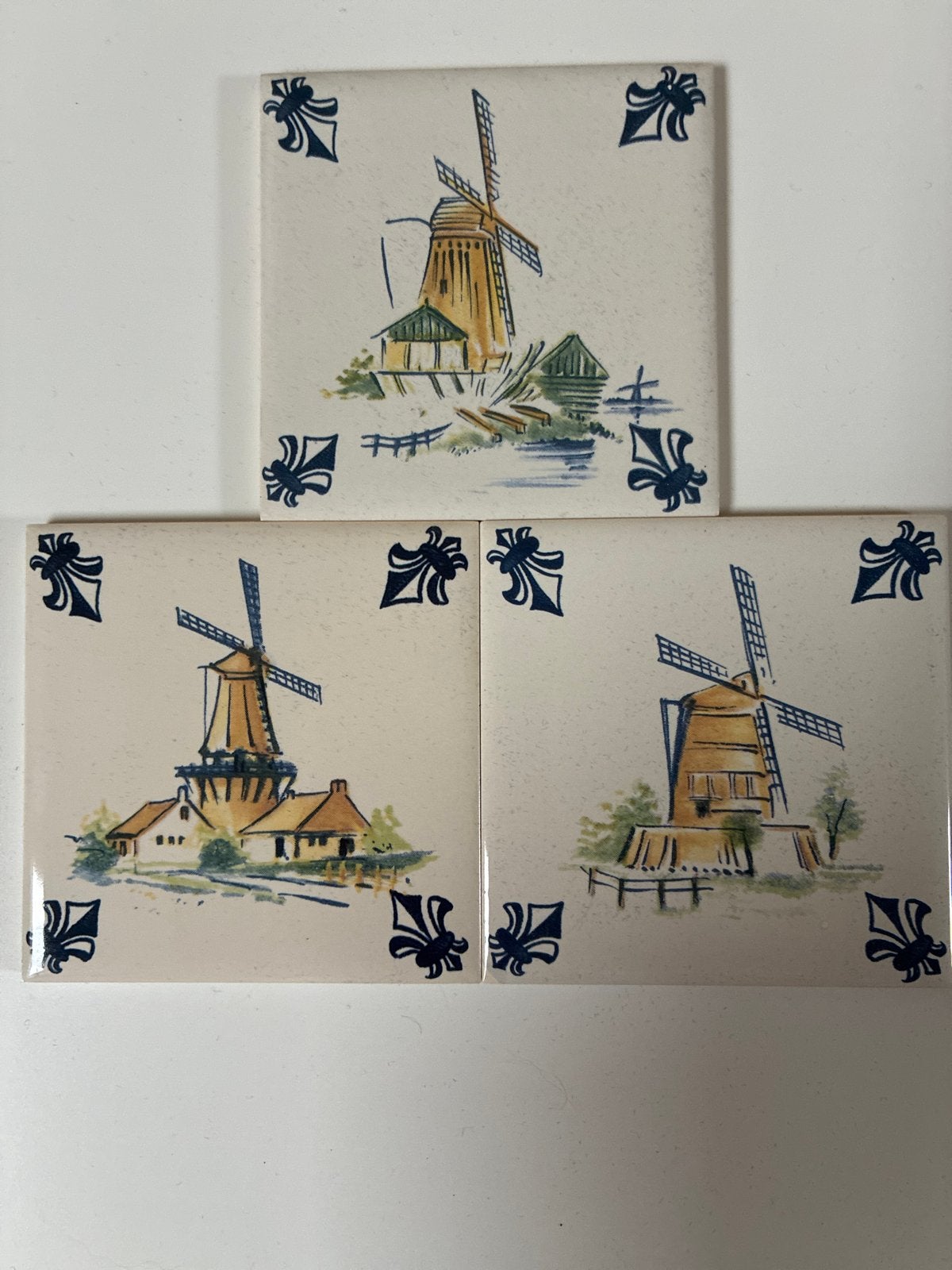Set van 3 Delfts blauwe onderzetters met molens, Verzamelen, Ophalen, 1 t/m 20