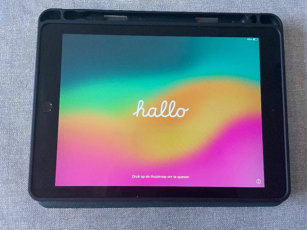 Apple iPad 6e generatie 32GB Wi-Fi Space Grey A1893, Computers en Software, Apple iPads, 10 inch, Gebruikt, 32 GB, Apple iPad