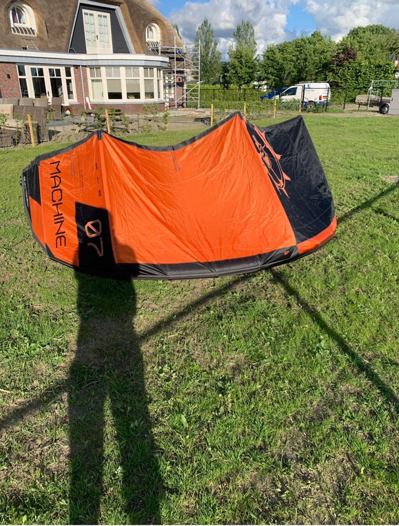 Slingshot machine v1 7m+10m Lieuwe awesome, Twintip, Ophalen, Gebruikt, Kitesurf-set