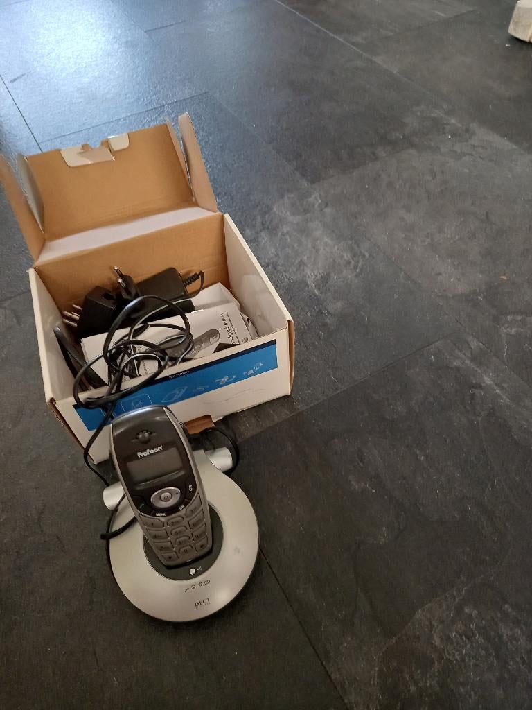 Profoon DECT draadloze telefoon + basisstation – compleet, Ophalen of Verzenden, Nieuw, 1 handset