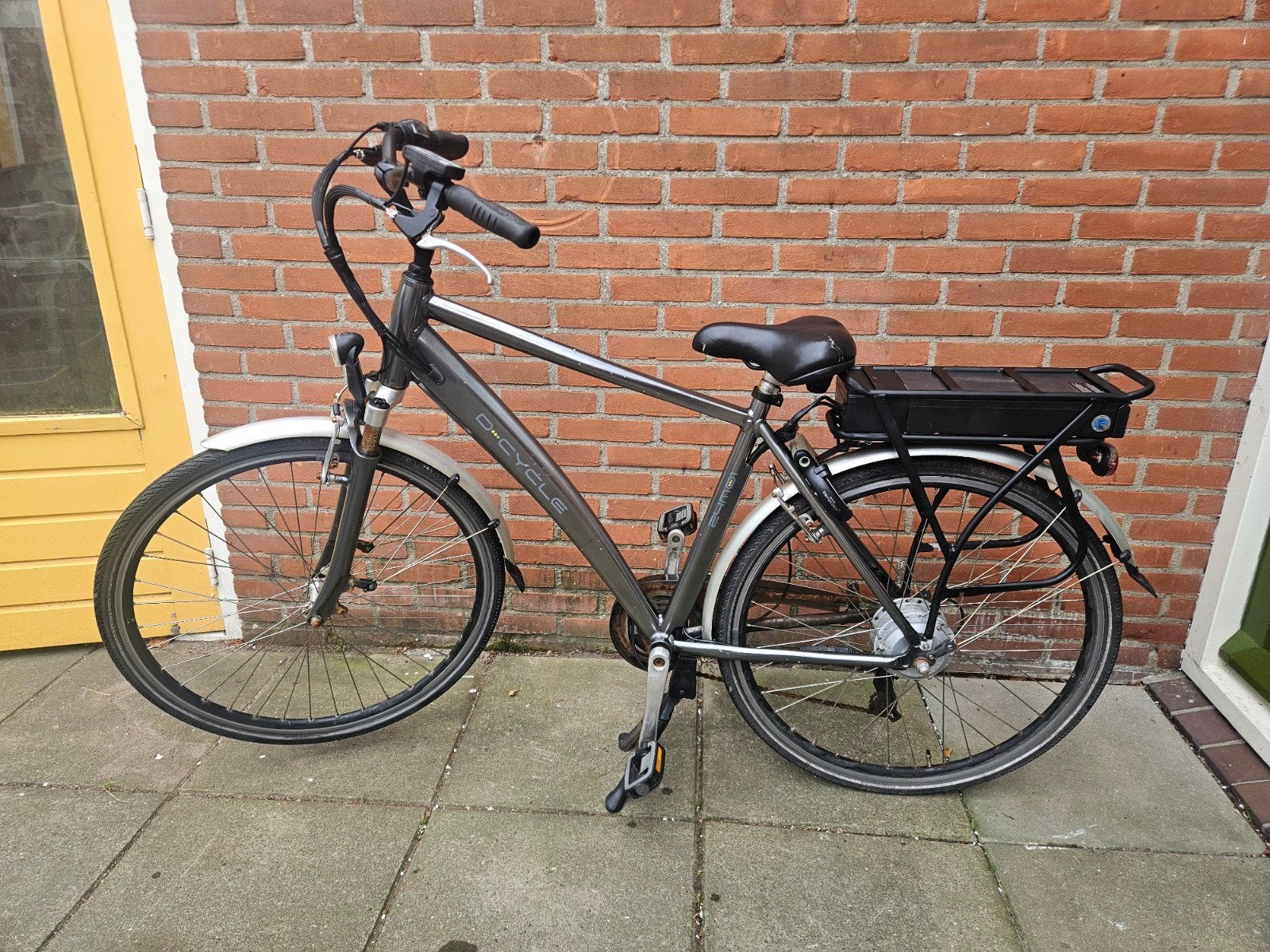 DEFECT - D-cycle elektrische fiets 28 inch - GOED LEZEN!, Ophalen