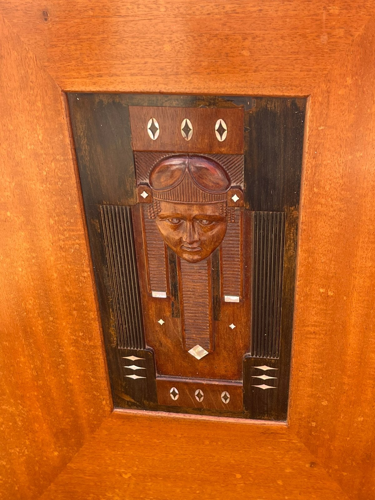 Amsterdamse School art deco kast, Ophalen
