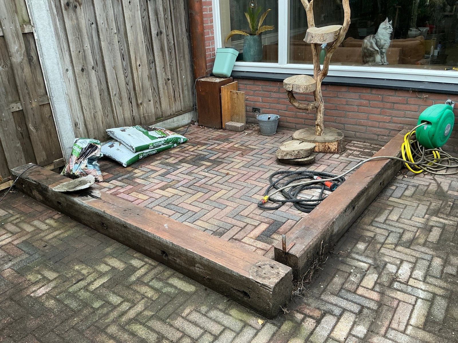 Eiken bielzen 2m50 lang, Tuin en Terras, Bielzen en Borders, Ophalen, Gebruikt, 25 cm of meer, Biels