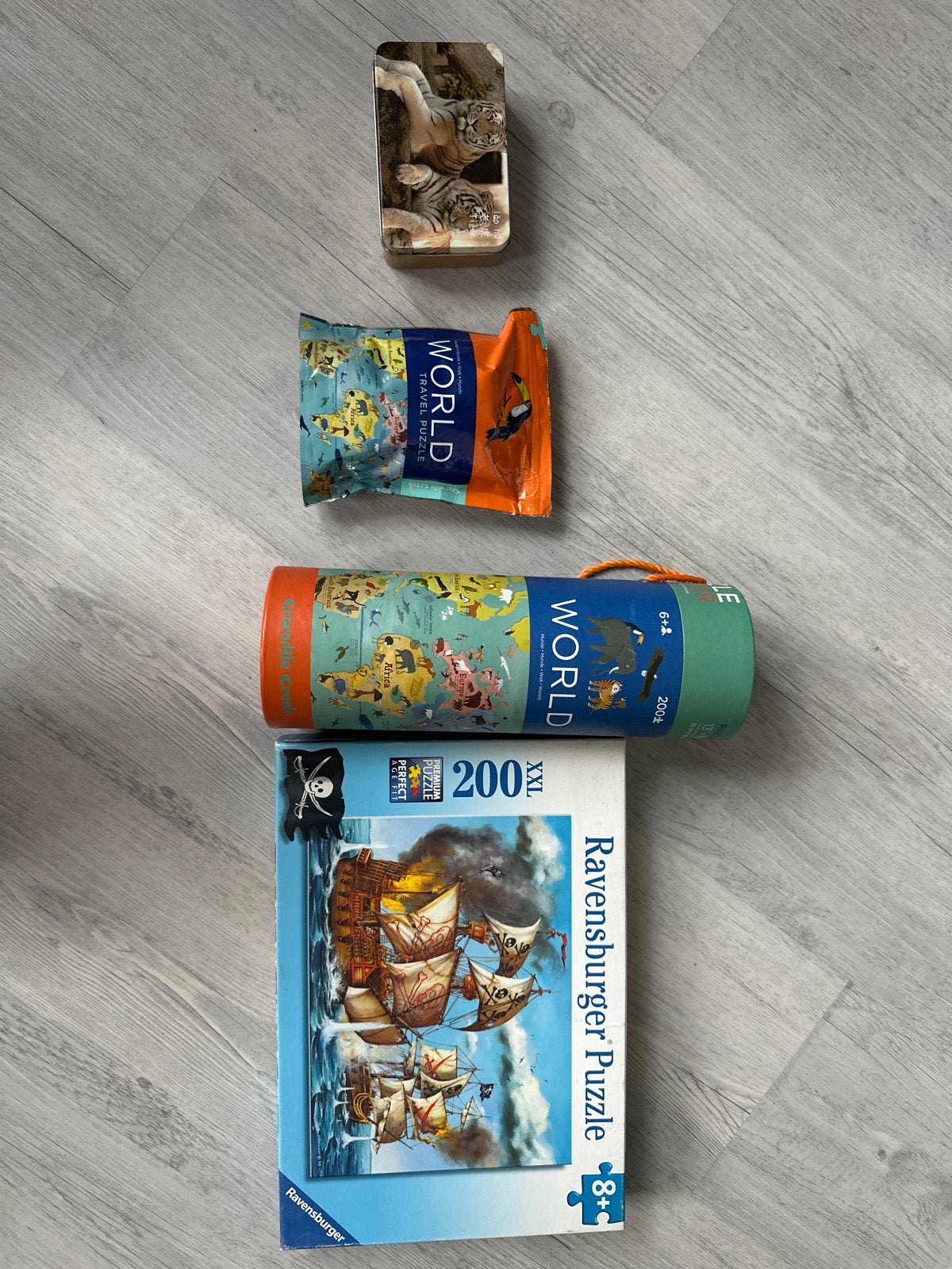 Diverse puzzels: Ravensburger, World Travel & Tijger, Ophalen of Verzenden, Minder dan 500 stukjes, Gebruikt, Legpuzzel