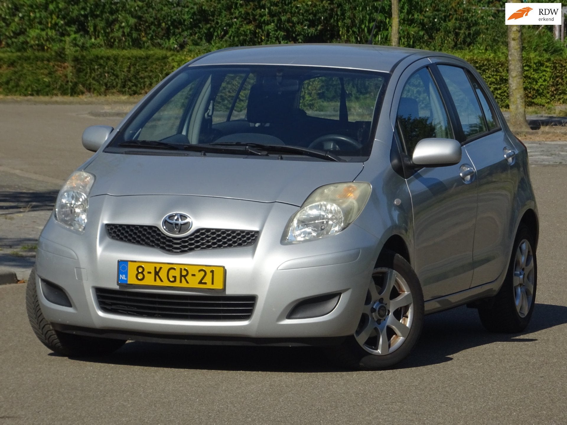 Toyota Yaris 1.3 VVTi 5-DEURS AIRCO/TREKHAAK/APK 09-2027, Voorwielaandrijving, 101 pk, 4 cilinders, 1329 cc