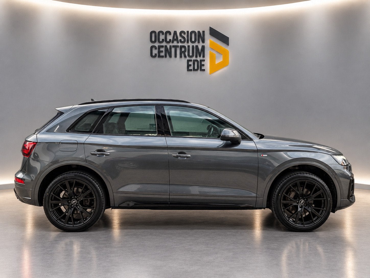 Audi Q5 50 TFSI e S Line | ACC | StoelVW | Trekhaak | Carpla, Auto's, Automaat, Dealer onderhouden, Gebruikt, Zwart