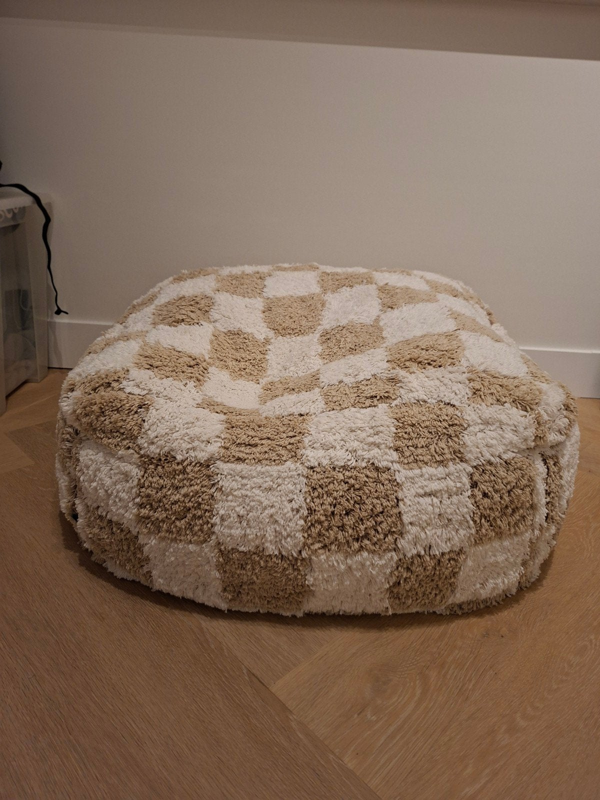 Poef Nous living Checker, Ophalen, Zo goed als nieuw, 50 tot 75 cm, Vierkant