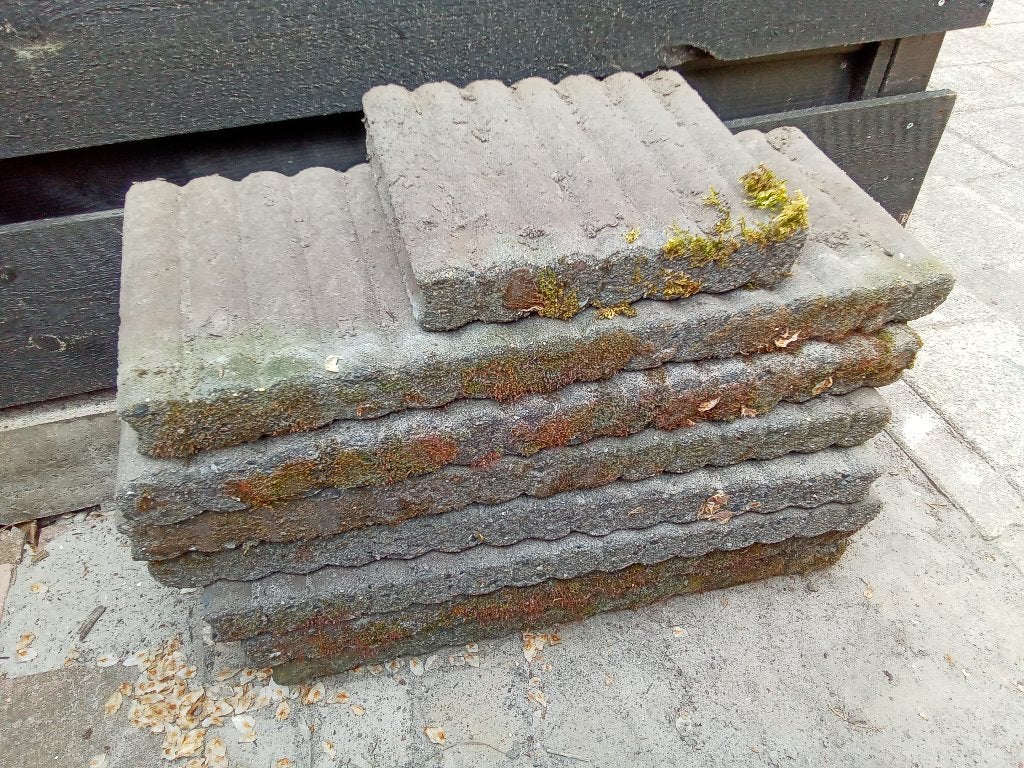 7 palissades gratis af te halen, Ophalen, Gebruikt, Beton, Klinkers