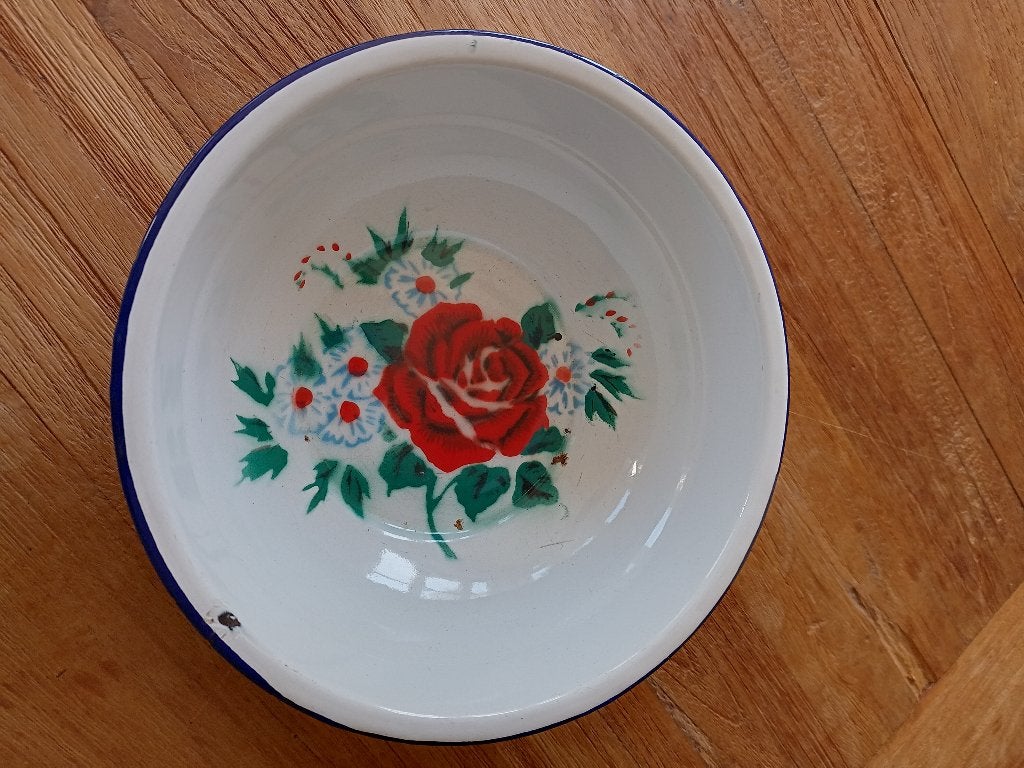 2x emaille schaaltje wit/creme met bloem, Antiek en Kunst, Ophalen of Verzenden