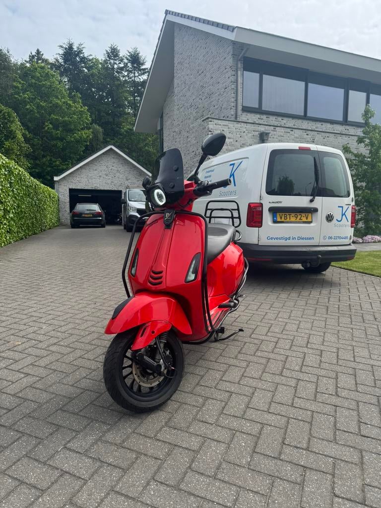 🌹Vespa Sprint brom 80cc 2017 | Volledig Gereviseerd🌹, Ophalen of Verzenden, Zo goed als nieuw, Overige typen, Vespa