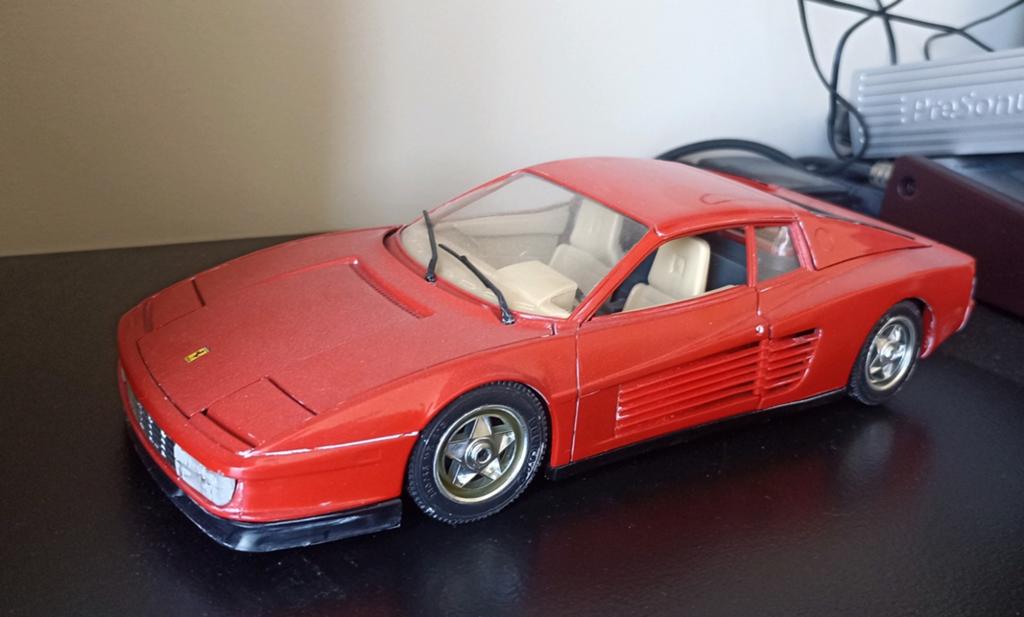 Bburago Ferrari Testarossa, Hobby en Vrije tijd, Modelauto's | 1:18, Zo goed als nieuw, Bburago, Ophalen of Verzenden