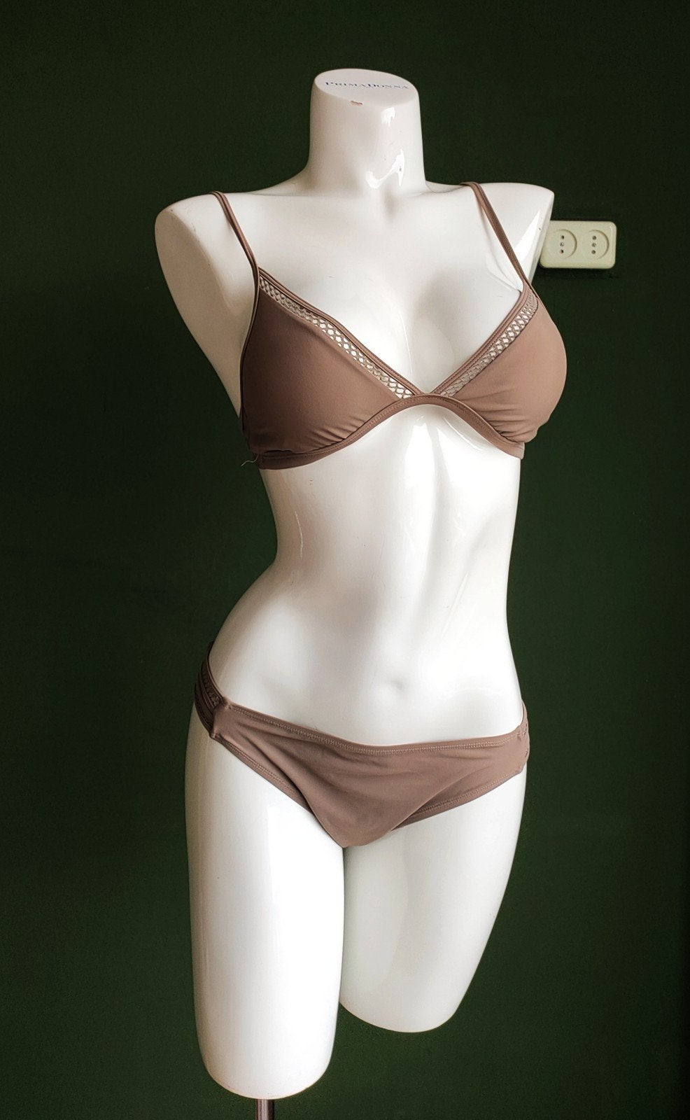 Bruine bikini maat S met kanten details, Kleding | Dames, Badmode en Zwemkleding, Ophalen of Verzenden, Zo goed als nieuw, Bruin