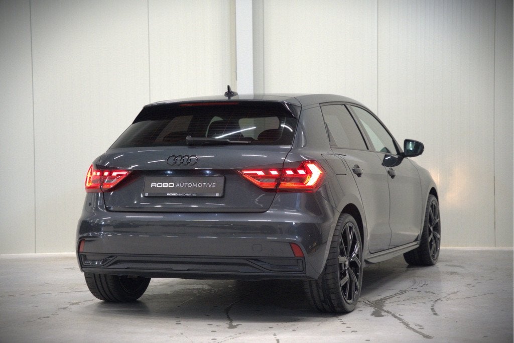 Audi A1 Sportback 25 TFSI epic | Apple Carplay | Navigatie |, Stof, 49 €/maand, Origineel Nederlands, 1100 kg