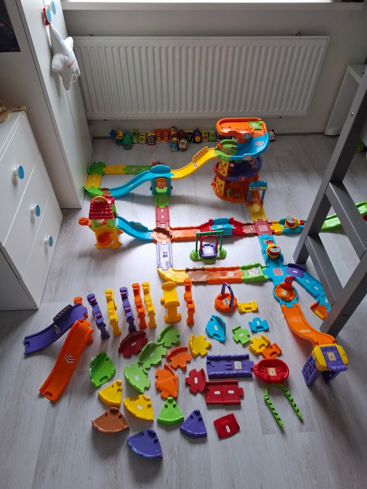 Grote collectie V tech toet toet auto en zoef zoef, Ophalen of Verzenden, Gebruikt, 2 tot 4 jaar