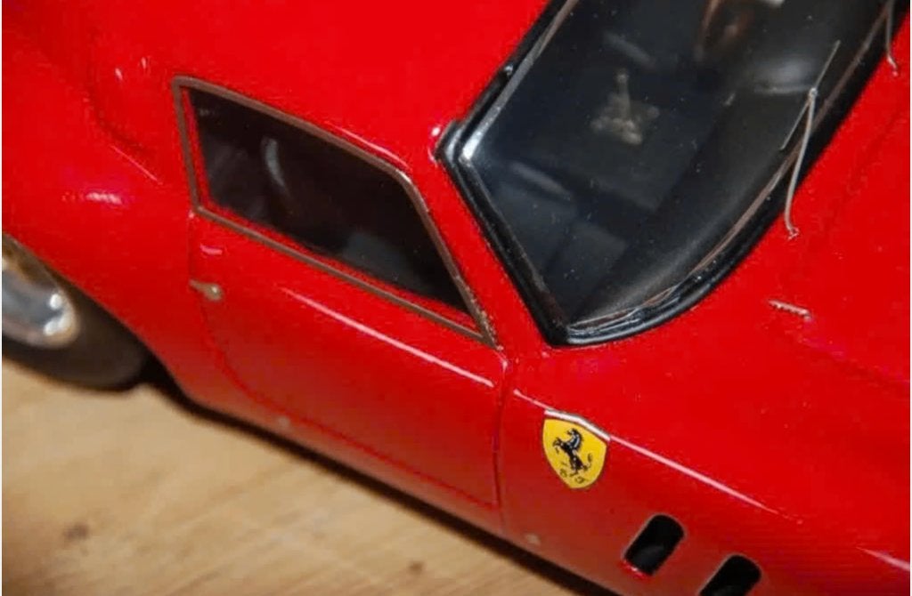 1:18 FERRARI 250 GTO special ed. rosso corsa MG models WRH, Verzenden, Zo goed als nieuw, Auto, Overige merken