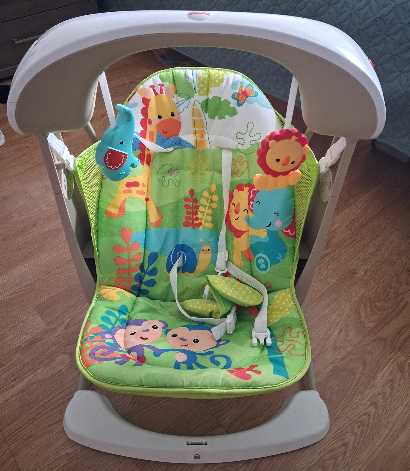 Fisherprice elektrische wip/schommelstoel € 20,00, Ophalen