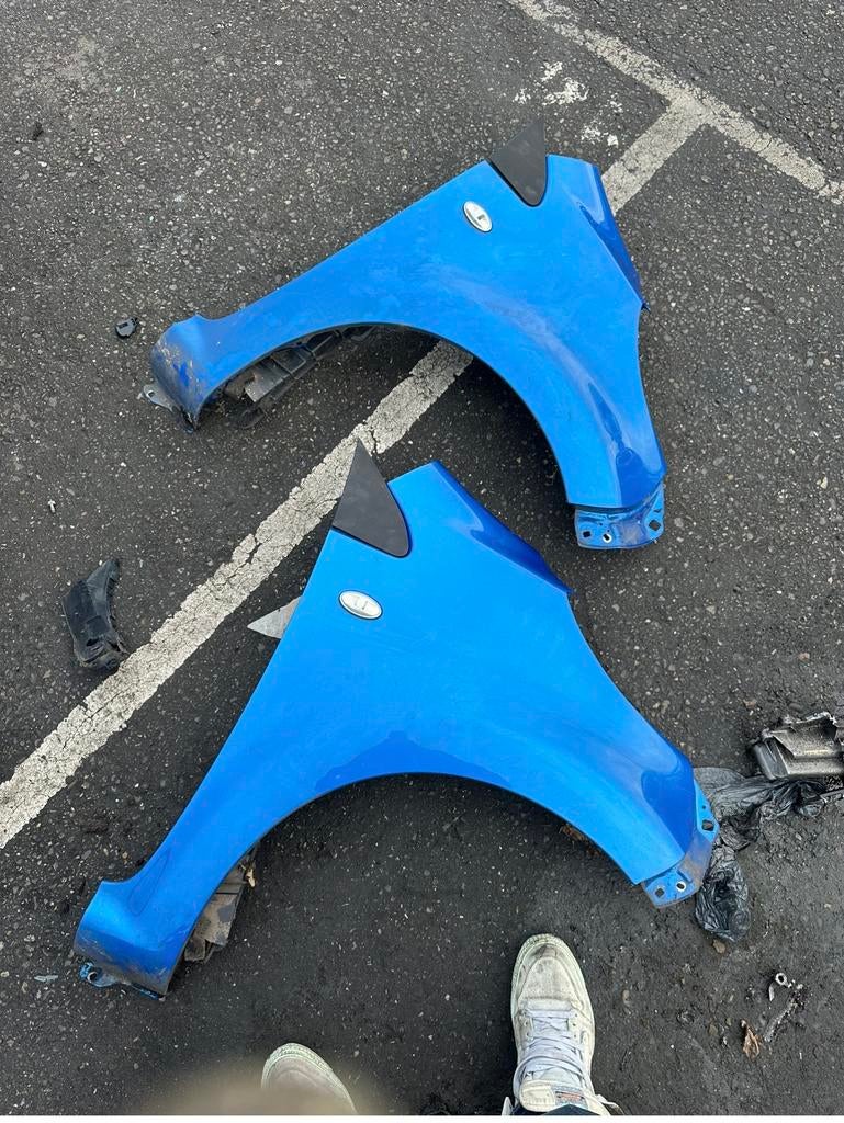 Origineel Rechts spatbord Voor C1 of Peugeot 107, Ophalen of Verzenden, Rechts, Citroën, Spatbord