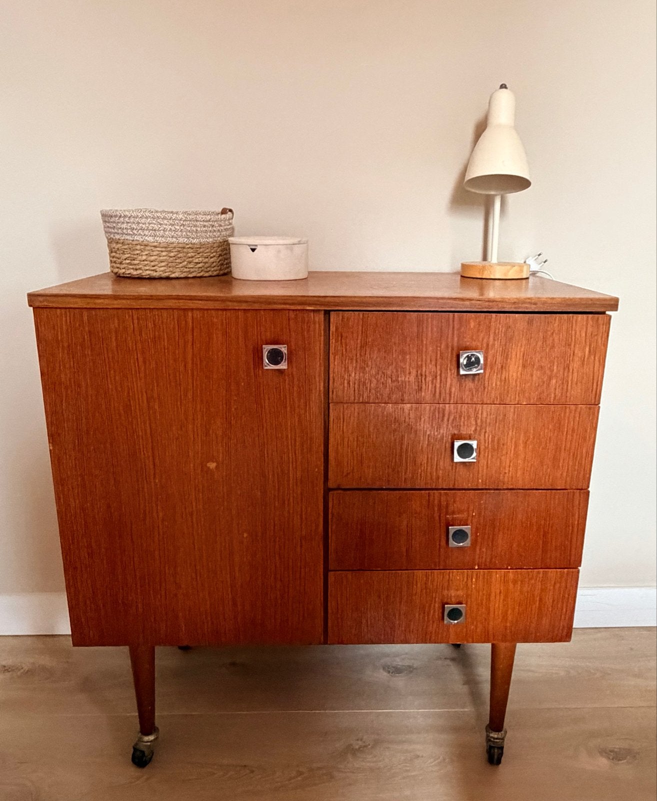 Vintage Teak Dressoir met Lades en Kastje, Antiek en Kunst, Antiek | Meubels | Kasten, Ophalen