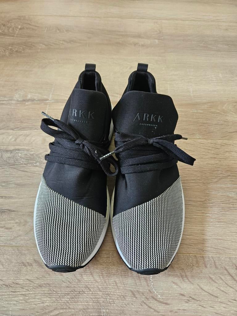 Arkk raven mesh black white 43eu ZO GOED ALS NIEUW, Arkk, Zwart, Ophalen of Verzenden, Sneakers of Gympen