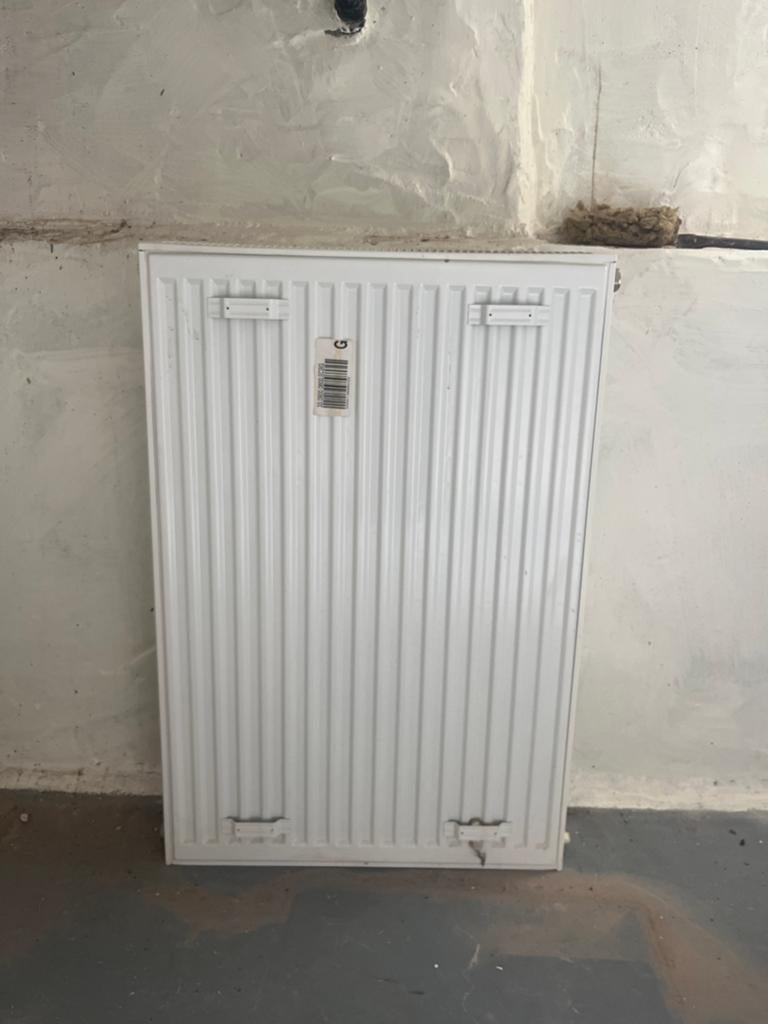 Radiator 60x90 cm - Wit, Doe-het-zelf en Verbouw, Verwarming en Radiatoren, Ophalen, Gebruikt, Radiator, 60 tot 150 cm