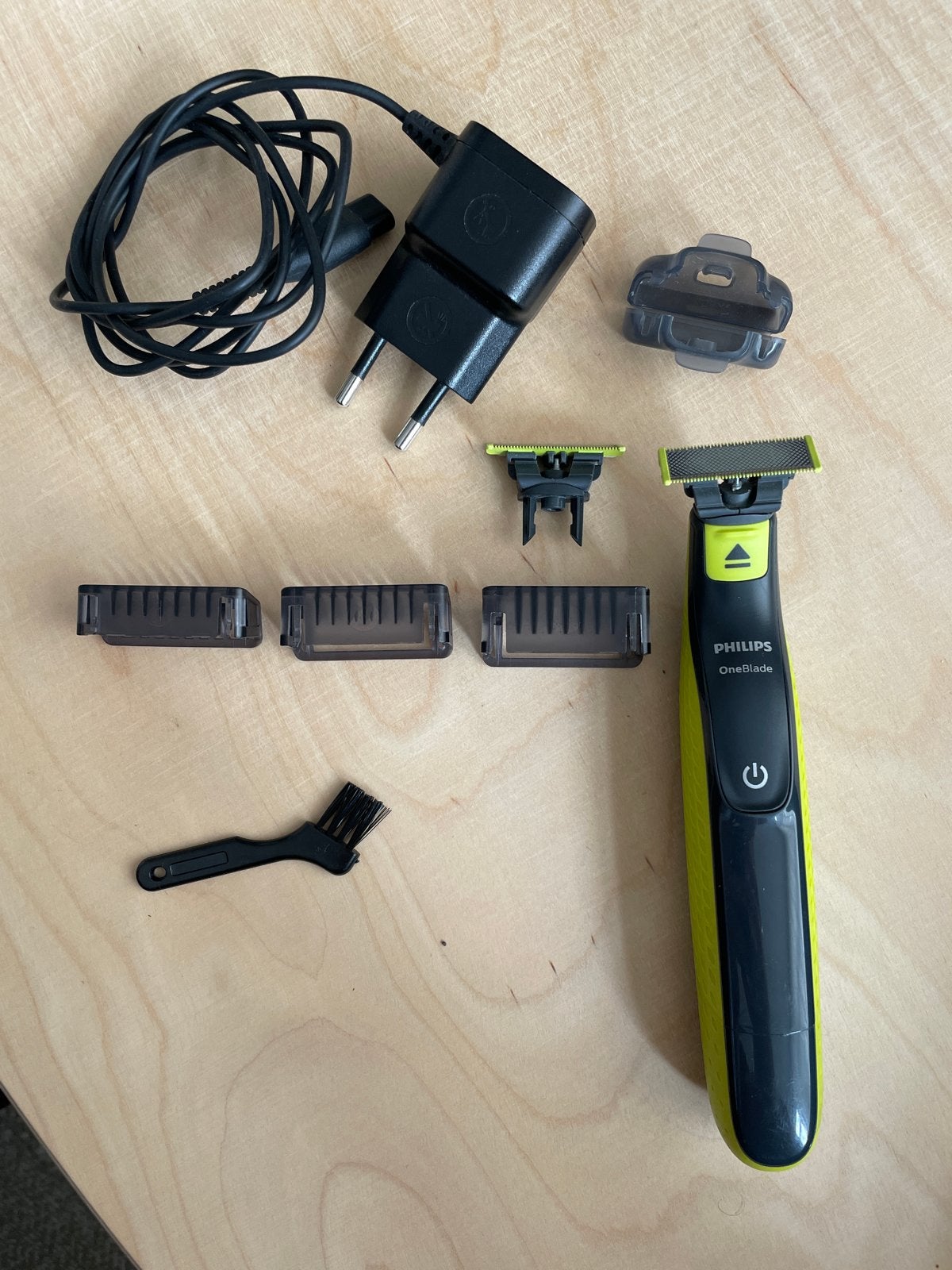 Philips OneBlade Scheerapparaat met Opzetstukken, Ophalen of Verzenden, Gebruikt, Overige typen