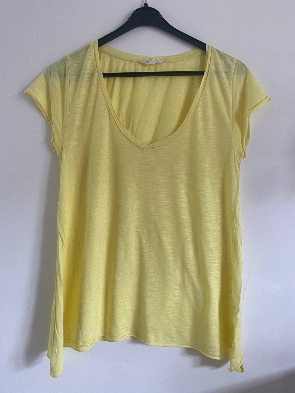 American Vintage shirt geel maat S, Kleding | Dames, T-shirts, Geel, Ophalen of Verzenden, Zo goed als nieuw, Korte mouw