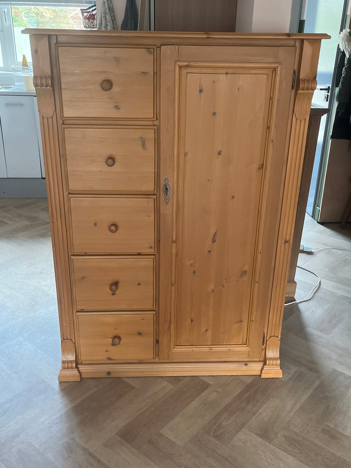 Zware houten meidenkast, Huis en Inrichting, Ophalen, Gebruikt