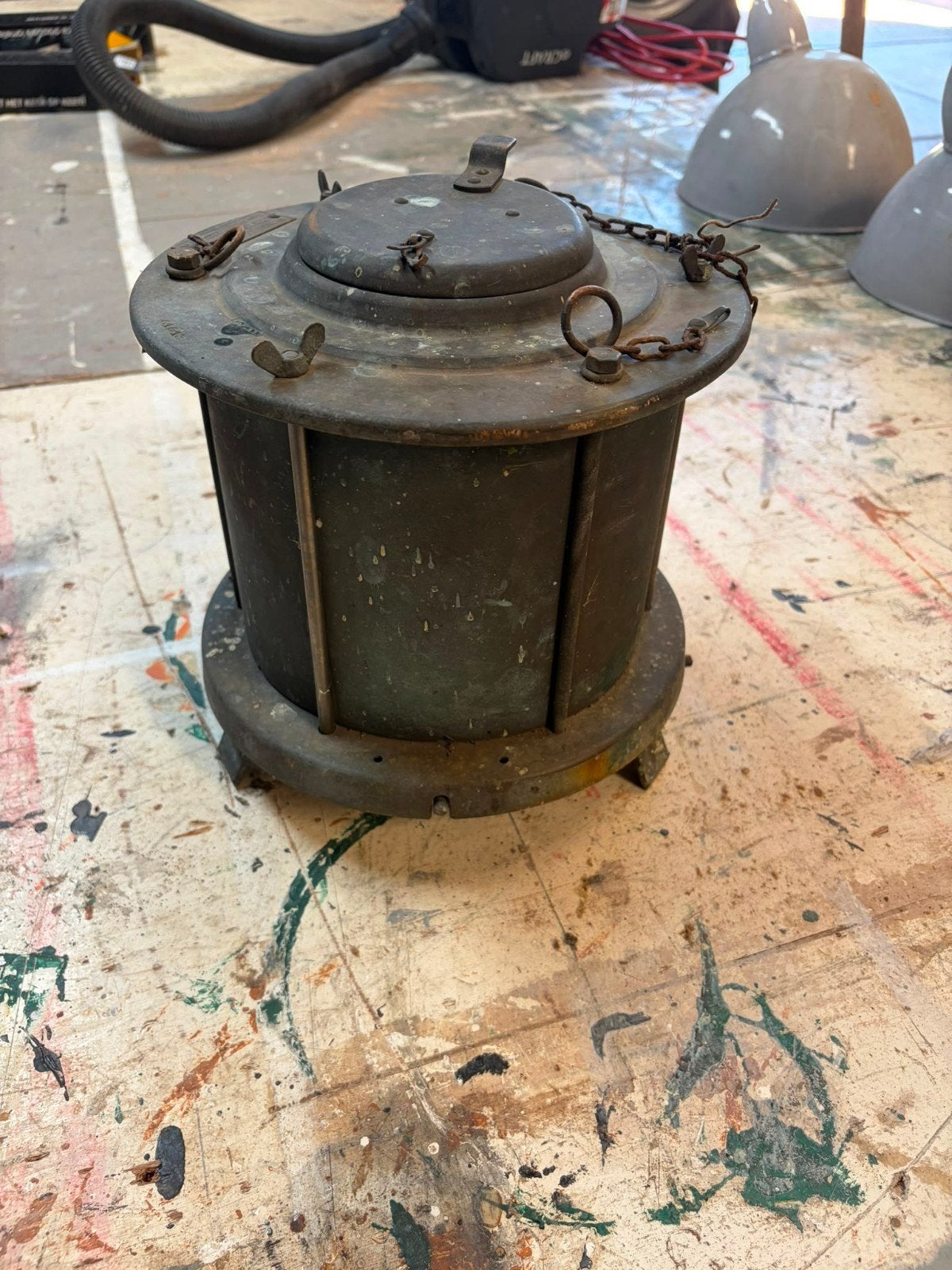 Antieke scheepslamp / navigatielamp, Ophalen