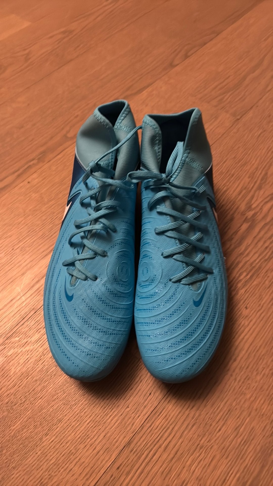 Nike Phantom Luna II  - 44.5, Ophalen, Maat XL, Schoenen, Zo goed als nieuw