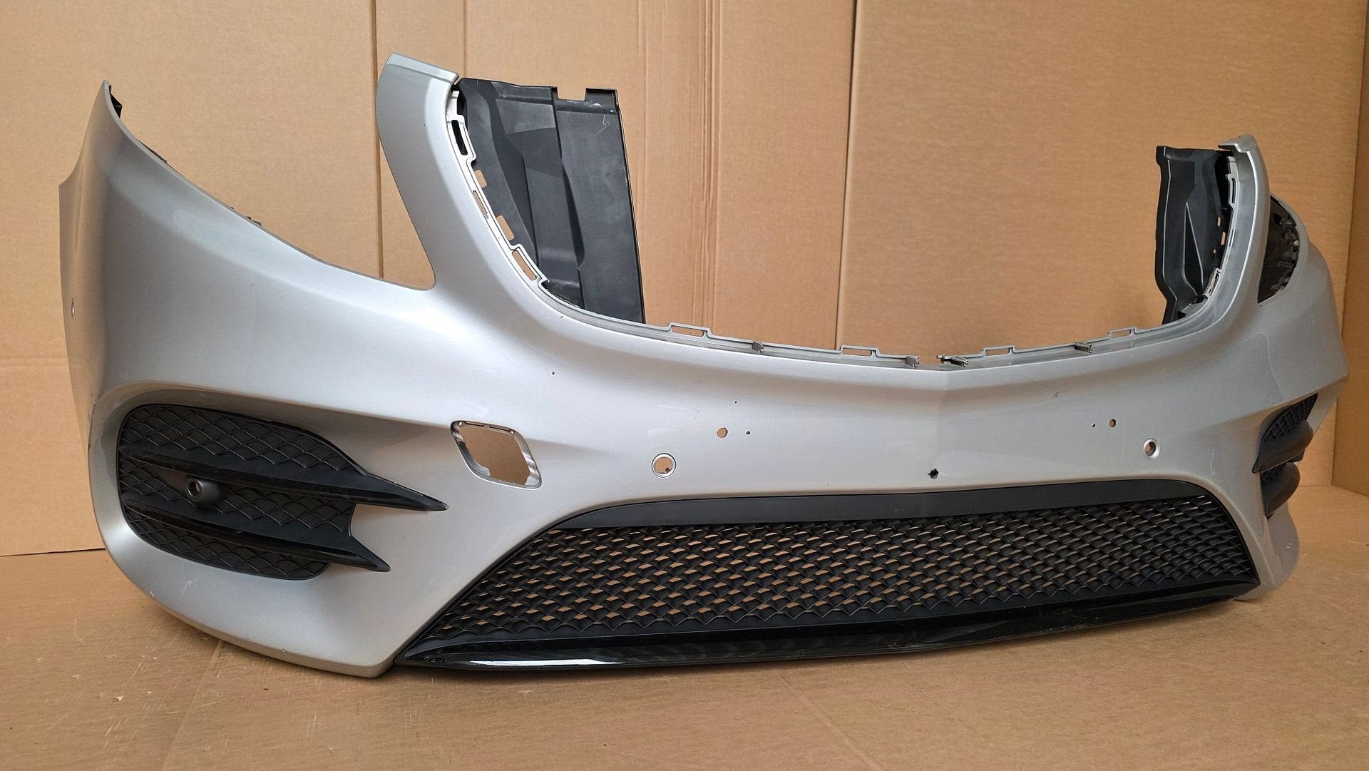 Voorbumper Mercedes V KLASSE W447 VITO AMG PDC A4478851000, Gebruikt, -, Voor, Ophalen of Verzenden