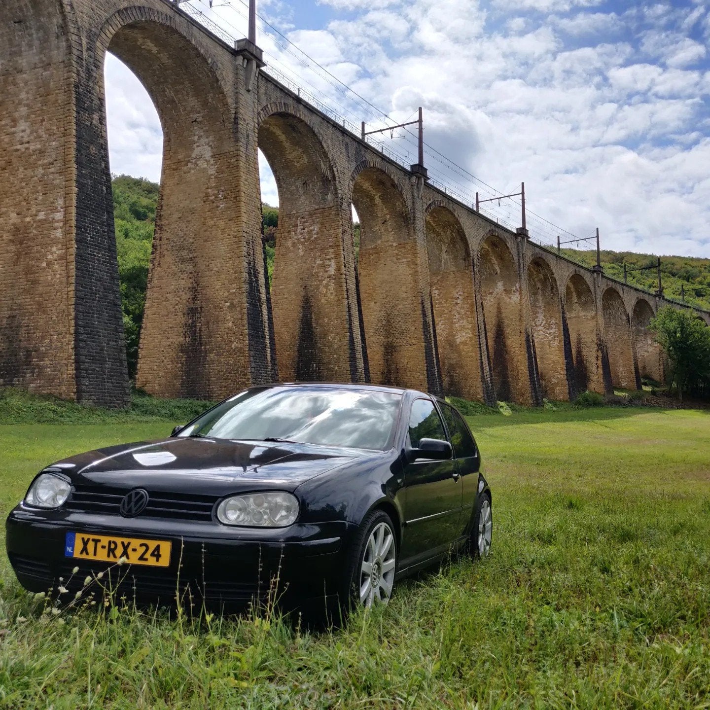 Volkswagen Golf 1.8 20V 1999 Zwart loop of sloop, 1206 kg, 4 cilinders, Zwart, Origineel Nederlands