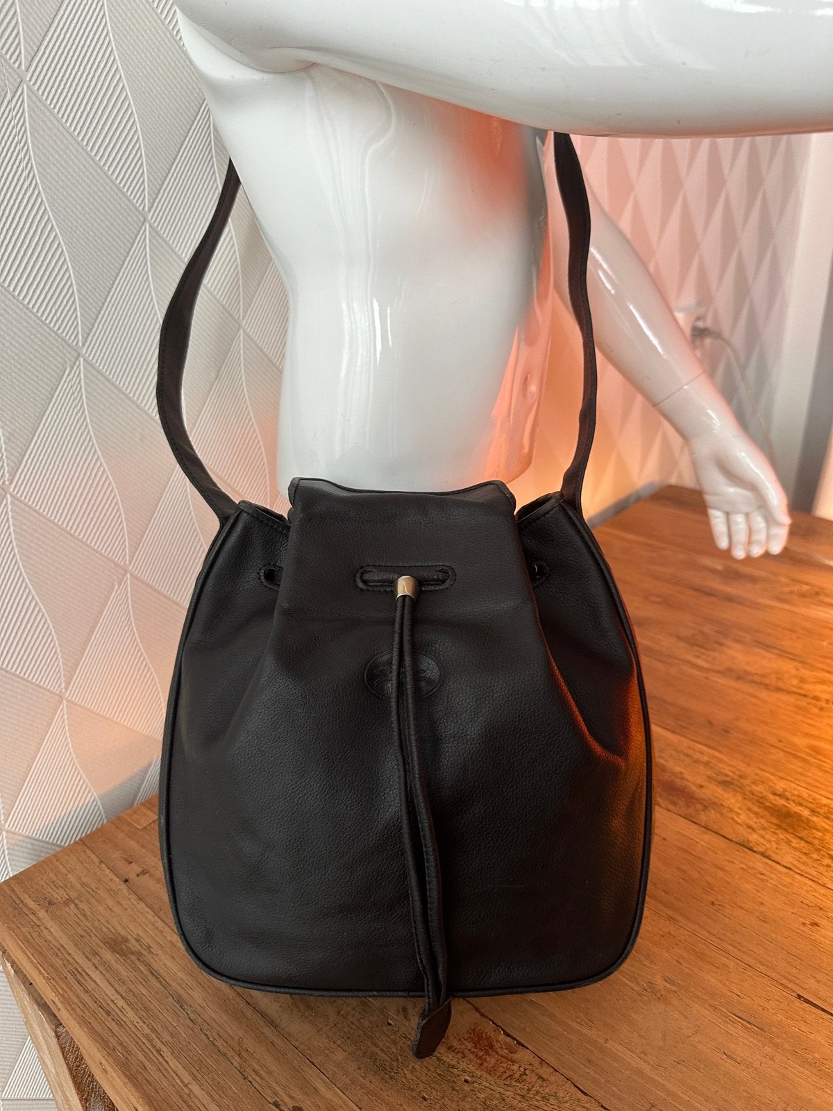 Longchamp, bucket tas, zwart, leer, Ophalen of Verzenden, Gebruikt, Zwart, Handtas